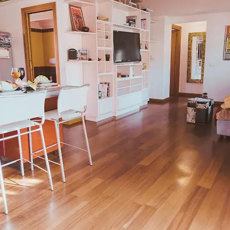 Giaria House Appartement *